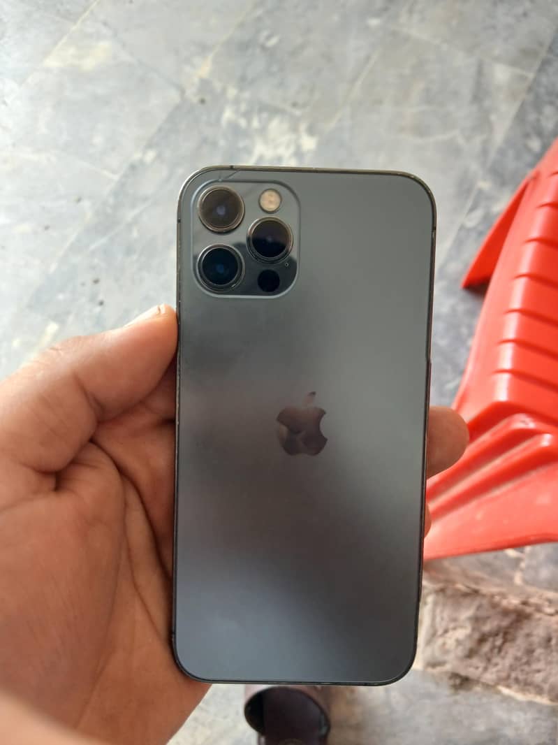 IPHONE 12 PRO 0