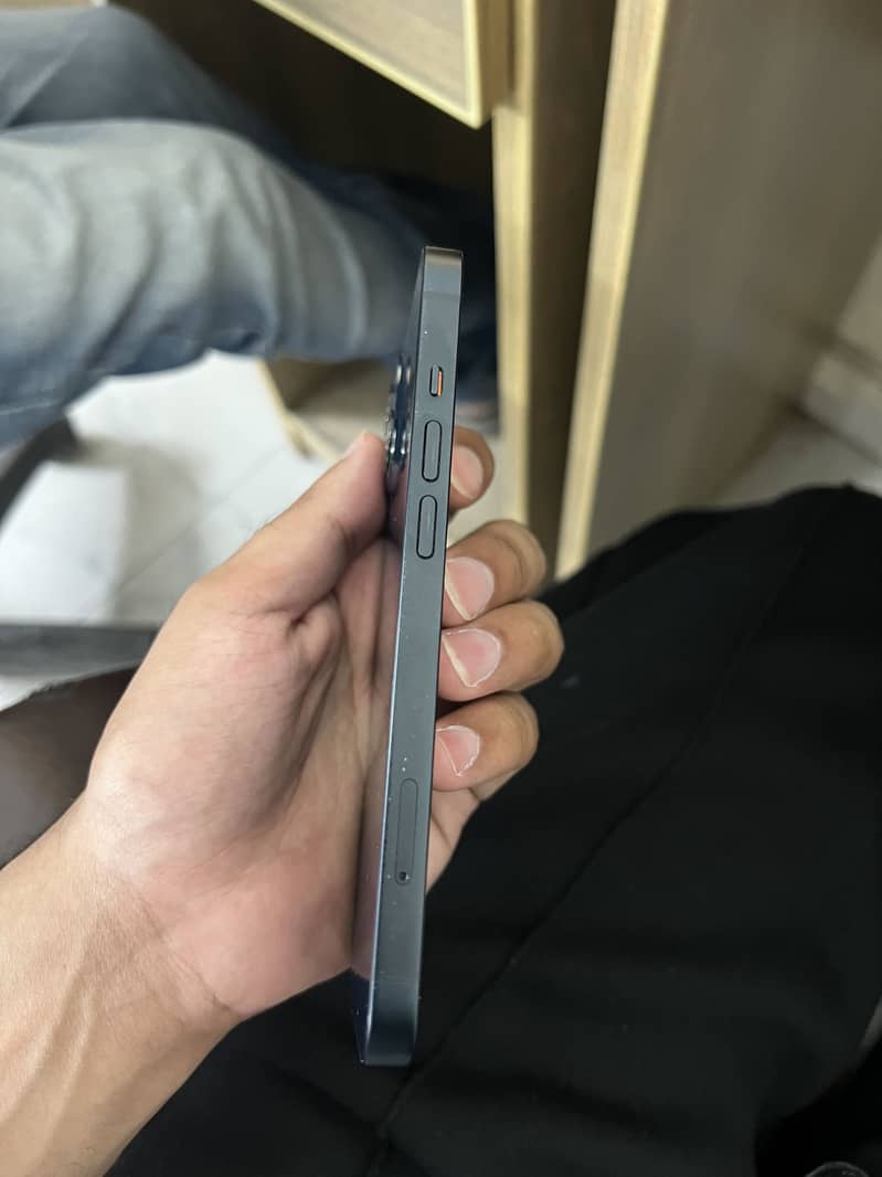 iPhone 13 JV 2