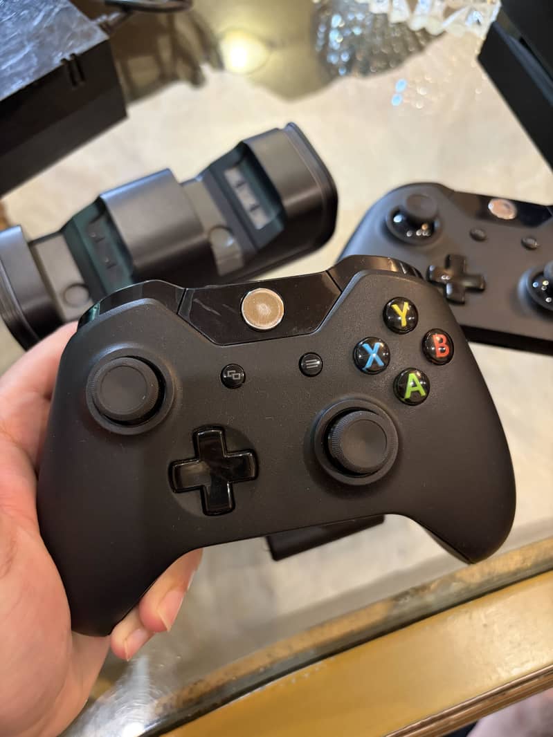 Xbox One 6