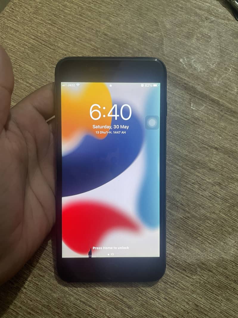 Apple iPhone 7 Plus 2