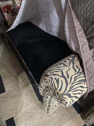 Sofa set for sale urgent