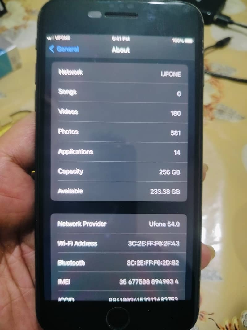 Apple iPhone 8 Plus 9