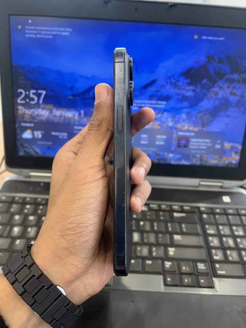 IPHONE 15PRO MAX JV 2