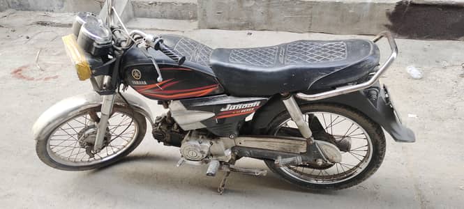 Yamaha 100cc Junoon