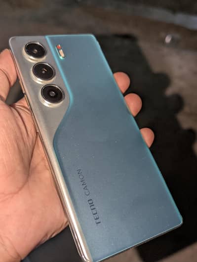 Tecno CAMON 40 Pro