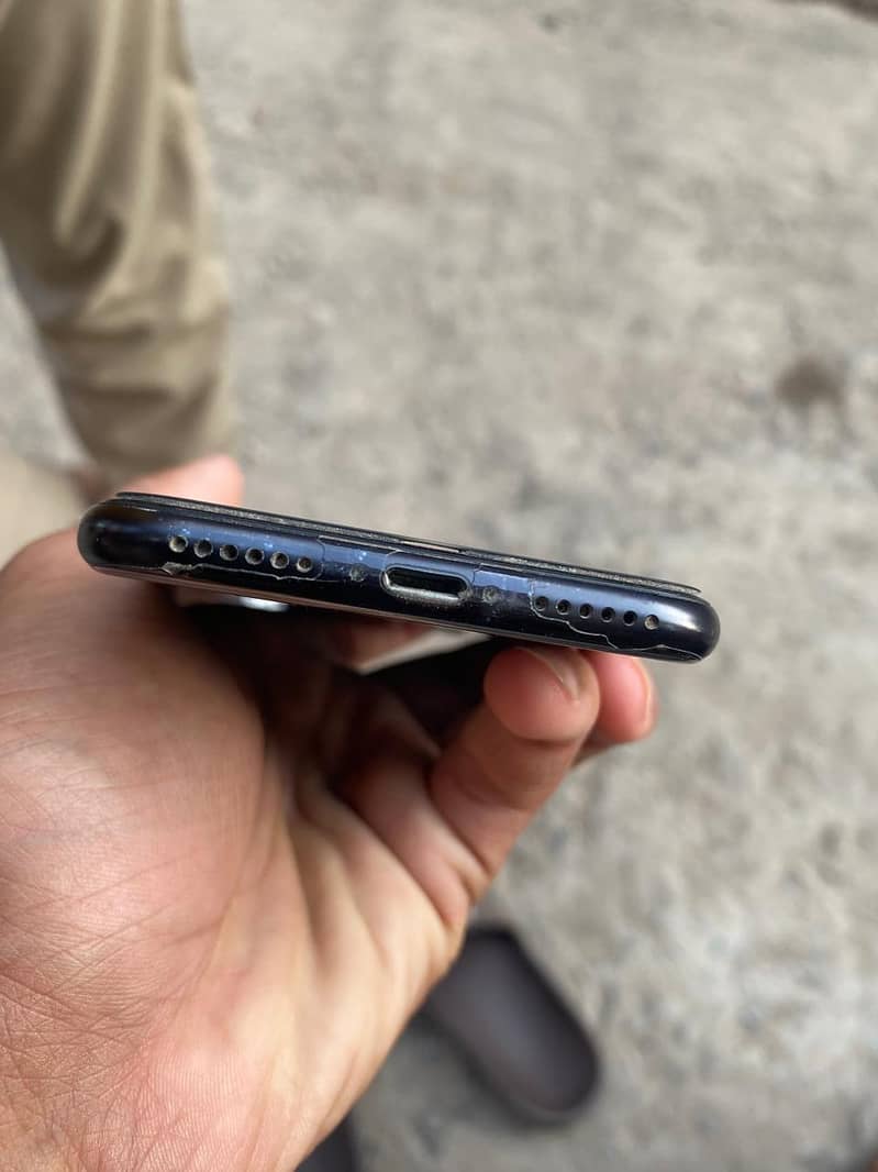 iPhone SE2020 3