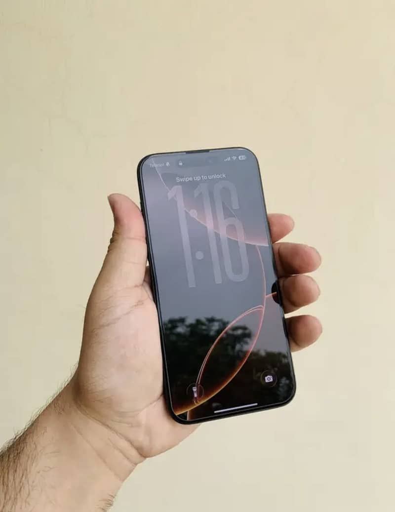 Apple iPhone 15 Pro Max 6