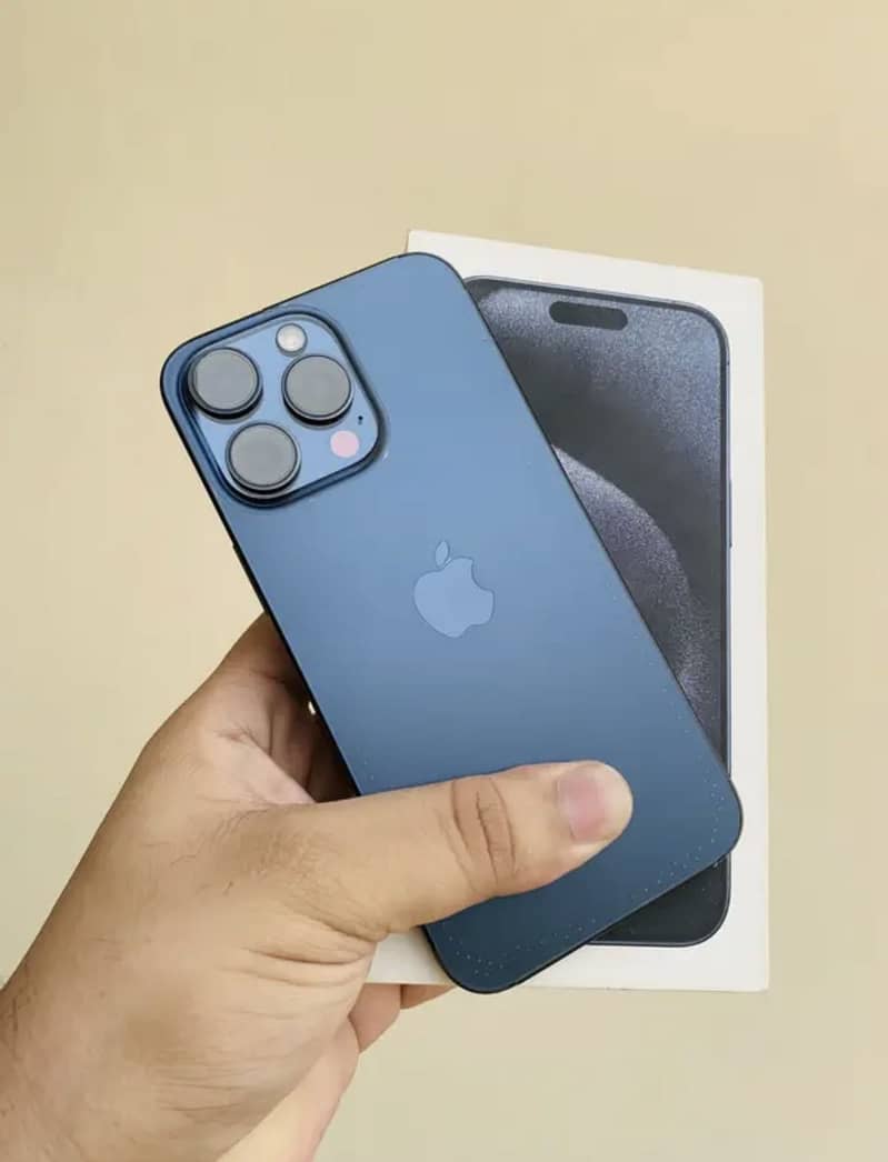 Apple iPhone 15 Pro Max 10