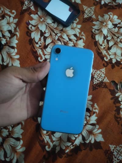 Apple iPhone XR