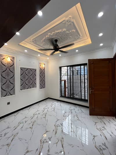 10 Marla Luxury Lower Portion for rent in Bismillah housing scheme