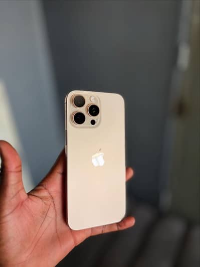 Apple iPhone 16 Pro Max