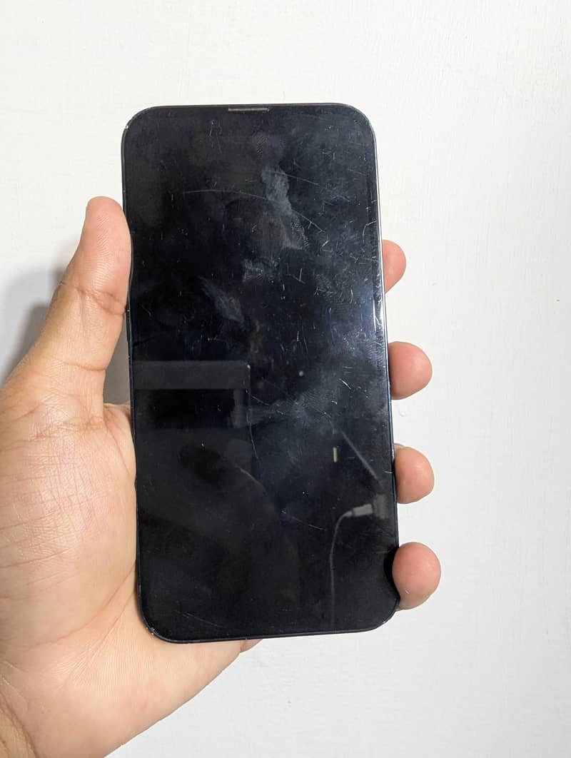 Apple iPhone 13 3