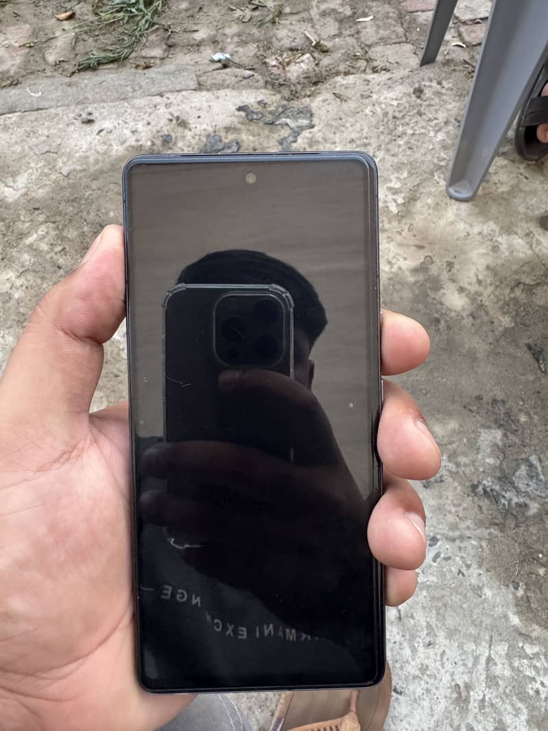 Google Pixel 7 4