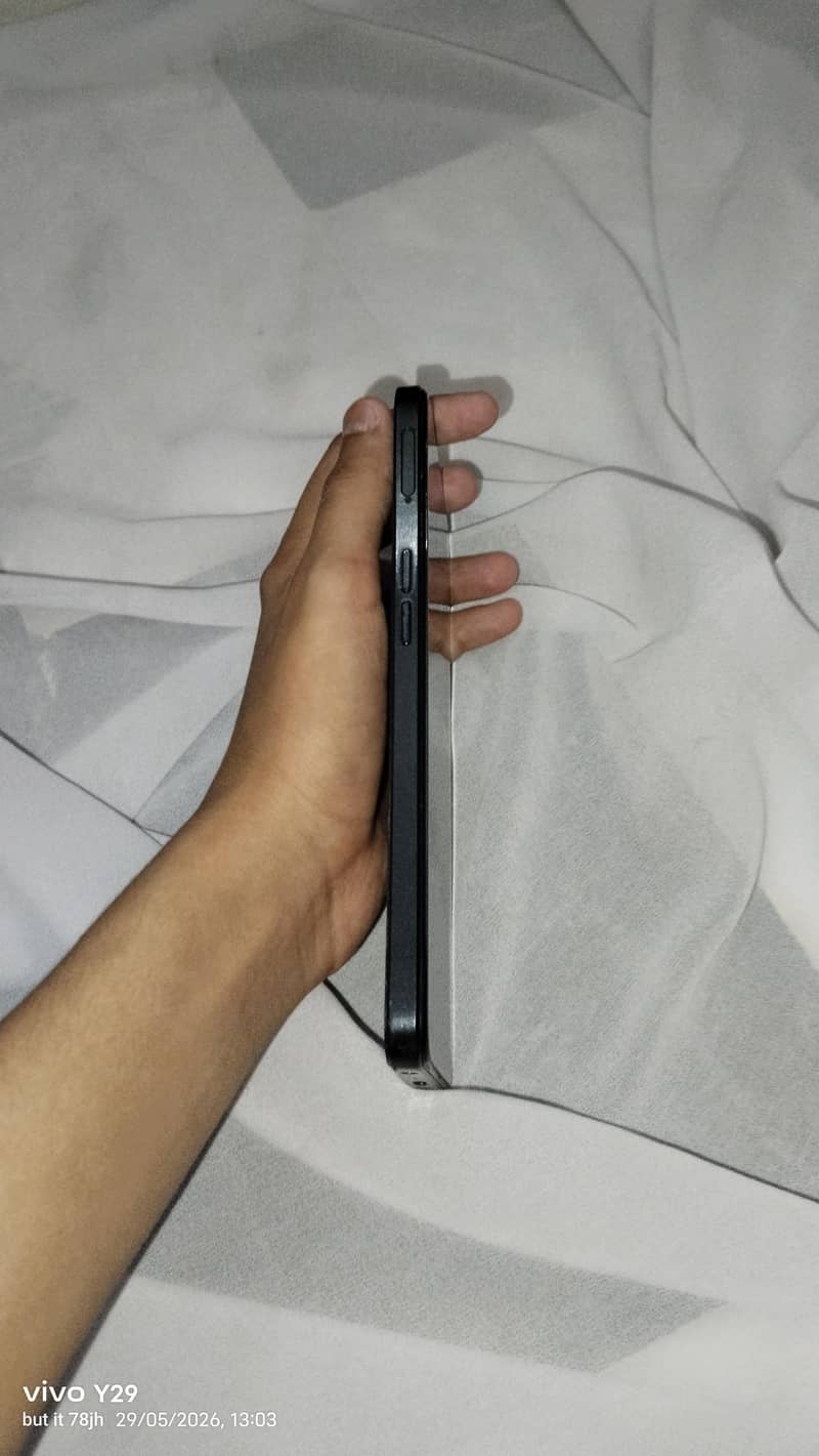 OnePlus n300 1