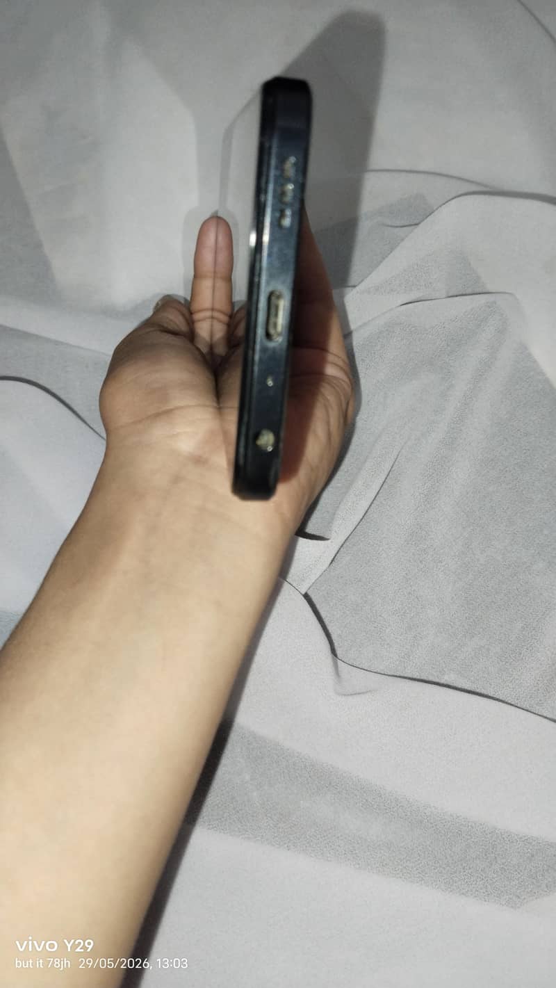 OnePlus n300 4