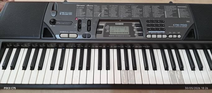Casio CTK 700 Professional Piano Yamaha PSR Keyboard Roland Korg