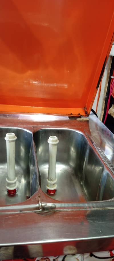 Ice cream machine