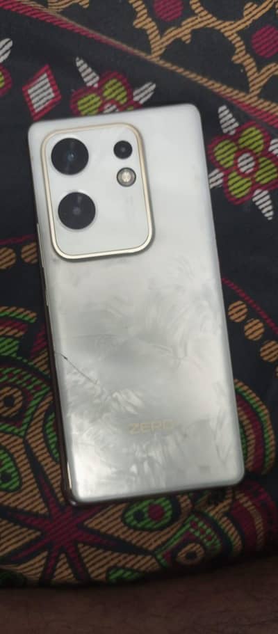 Infinix Zero 30