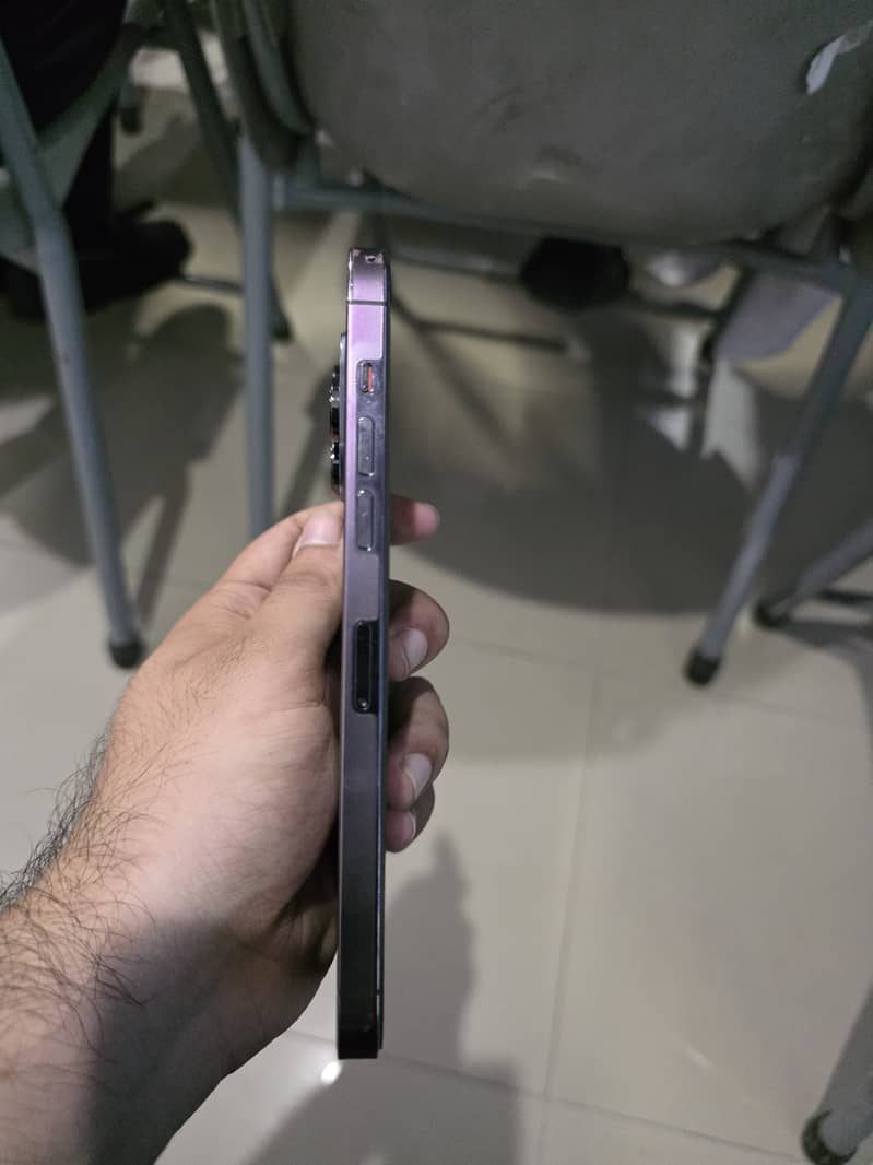 Apple iPhone 14 Pro Max 2