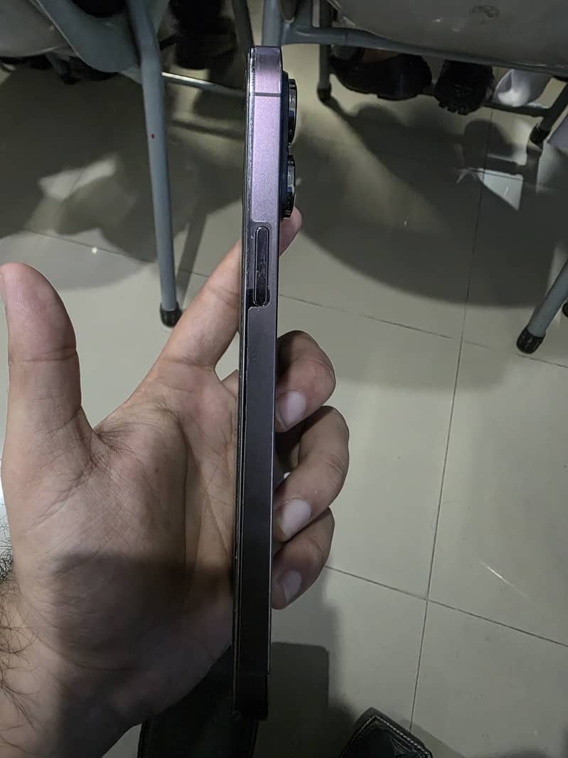Apple iPhone 14 Pro Max 3