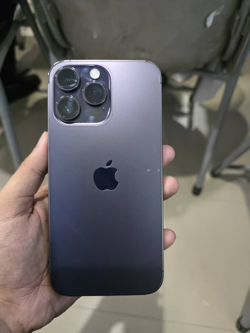 Apple iPhone 14 Pro Max 4
