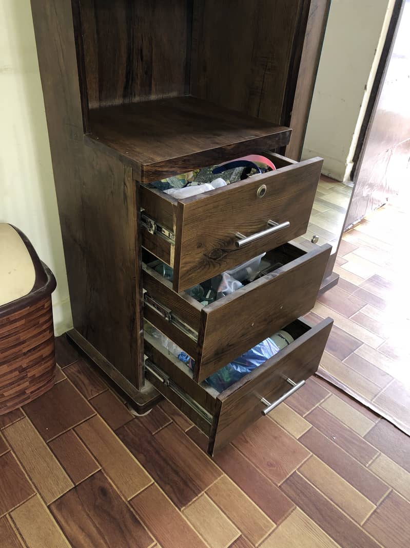 Complete bedroom set 8