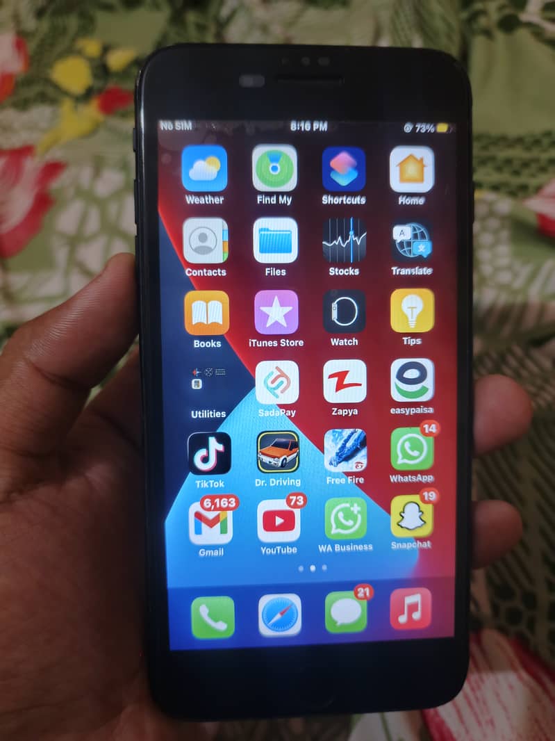 Apple iPhone 7 Plus 3