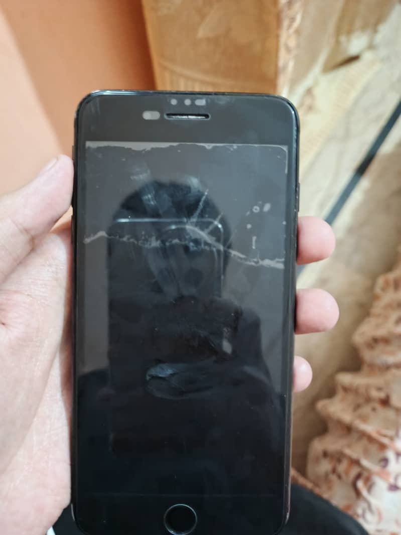 Apple iPhone 7 Plus 8