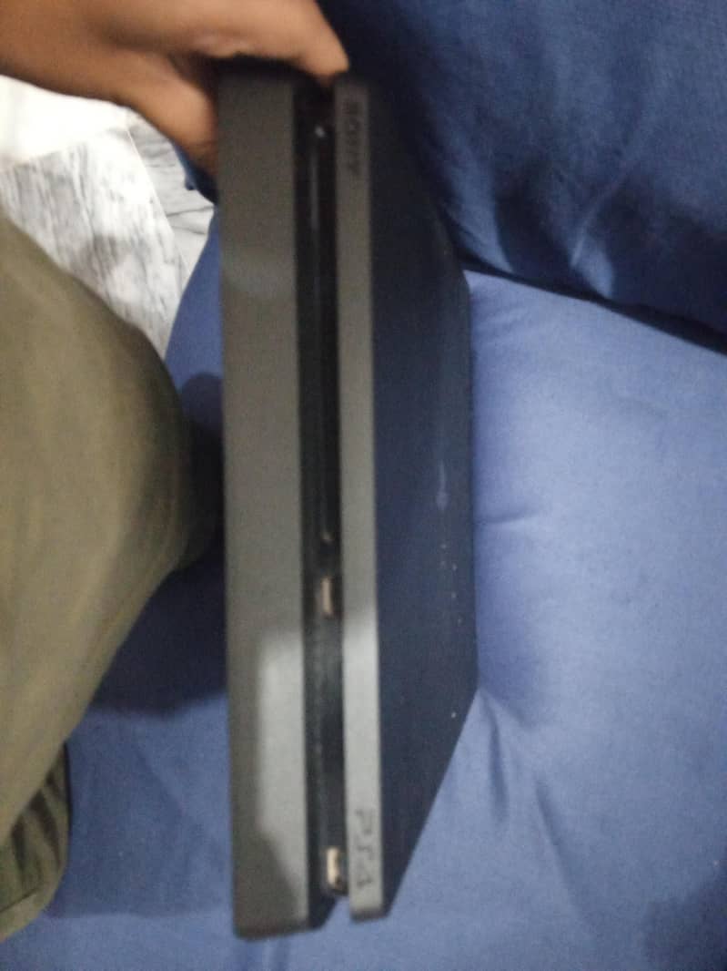Ps4 10/10 condition 2