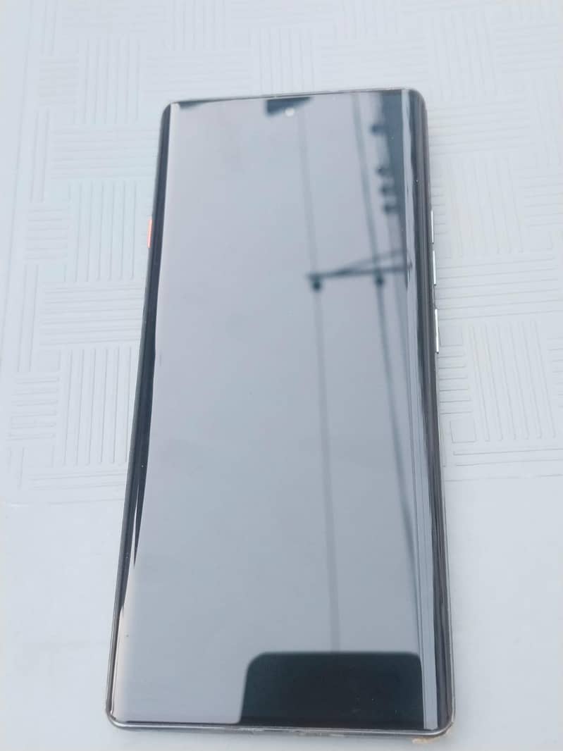 Tecno CAMON 40 Pro 3