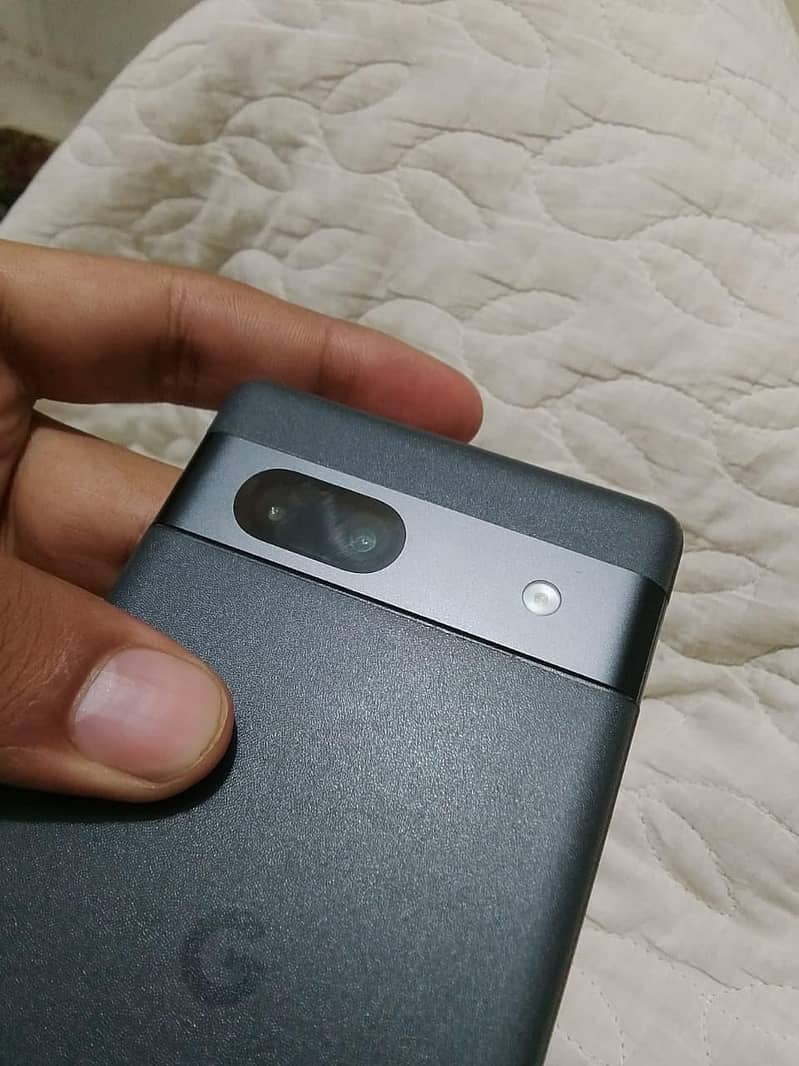 Google Pixel 7a 4