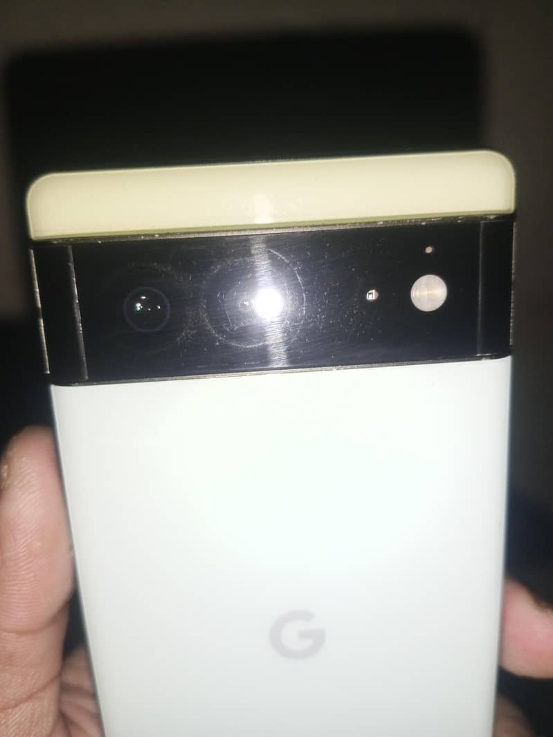 Google Pixel 6 4