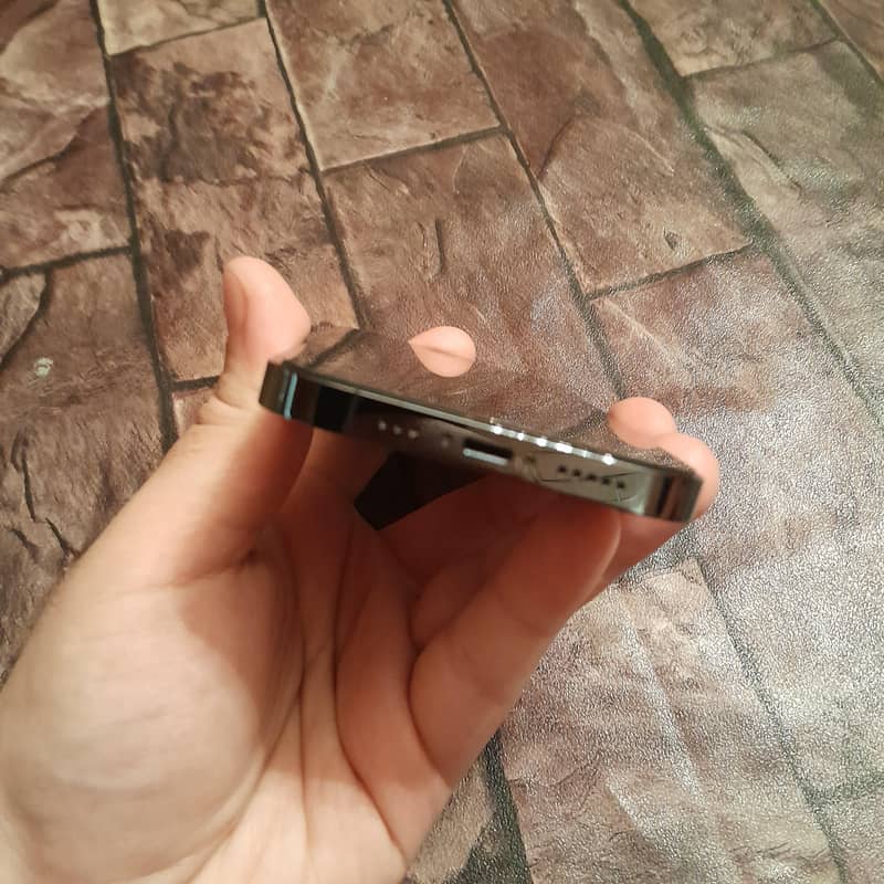 Apple iphone 12 pro 2