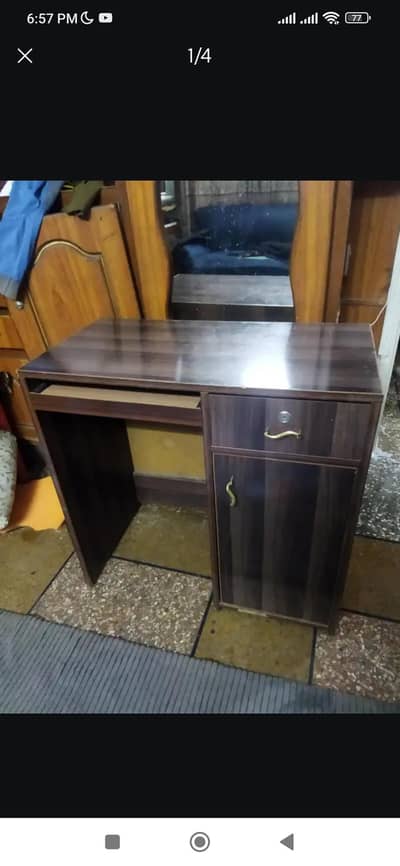 computer table for sale Whatsapp only this number 03118324134
