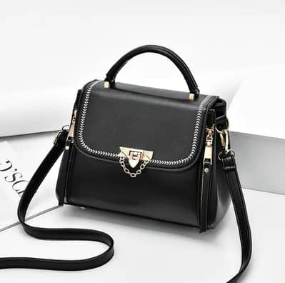 Leather shoulder bag for women