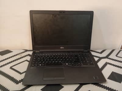 Fujitus lifebook U757