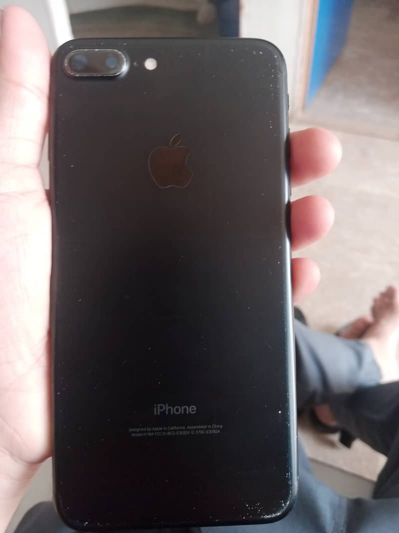 Apple iPhone 7 Plus 3