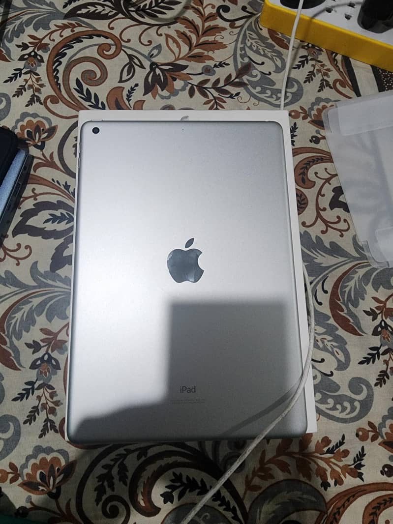 iPad 9, 64gb 1