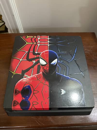 Paly station 4 slim 2021 model with box