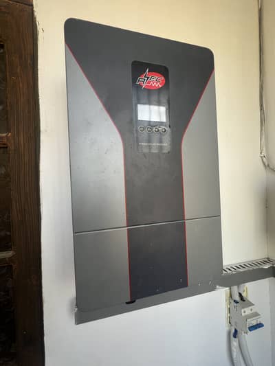 Rec inverter with lithium battery