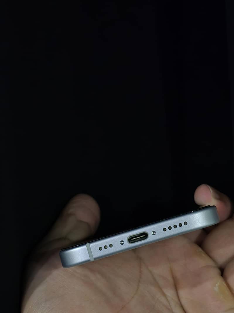 Apple iPhone 15 2