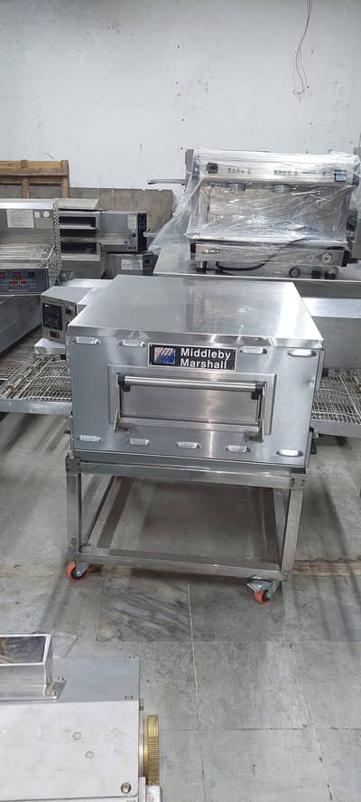 Pizza conveyor oven Middle by marshall 18inch 4fingzs total original