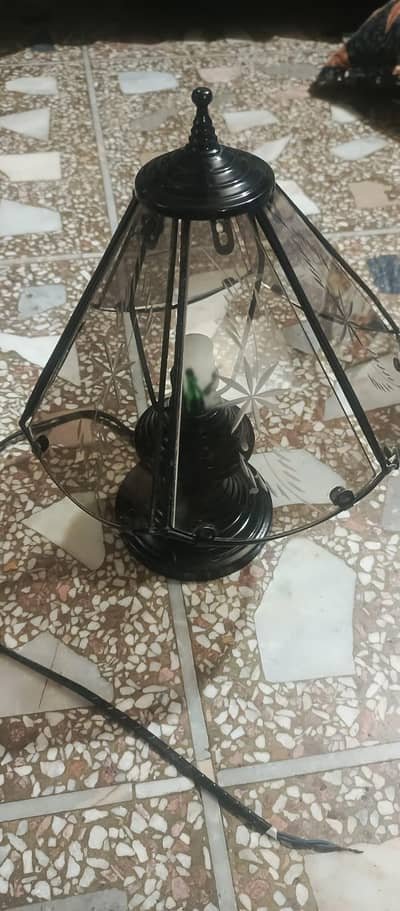 black lamp