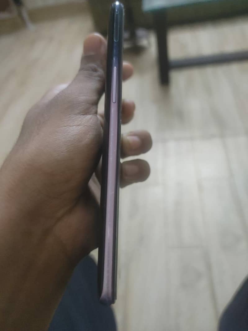 One Plus 6T 2