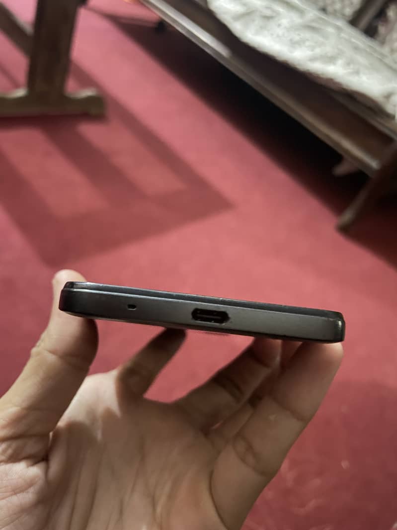 Nokia C210 2