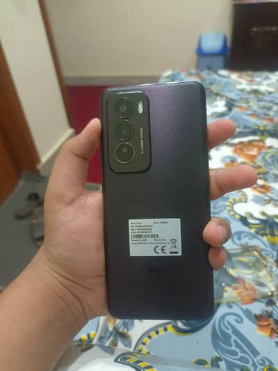 OPPO Reno12