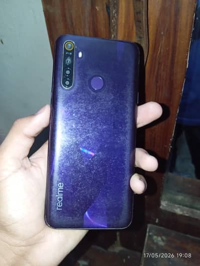 realme 5 ram4 rom64