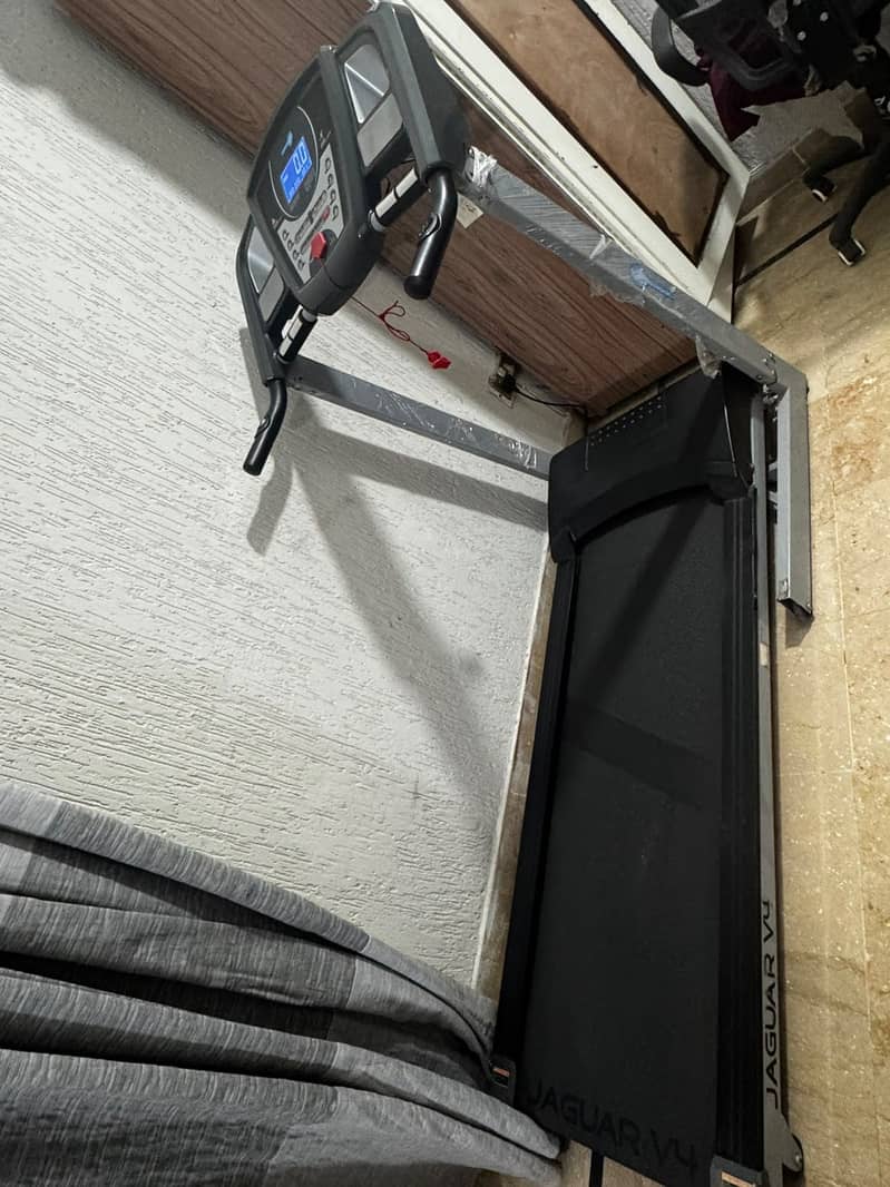 Electric treadmill 5