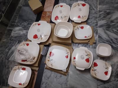use bilkul b ni Kiya new set ha dinner set contect me