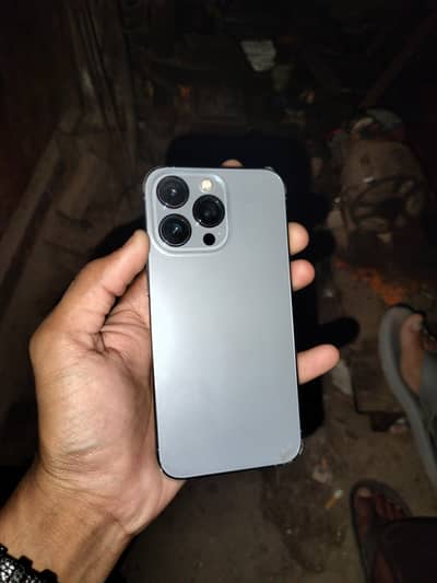 Apple iPhone 13 Pro